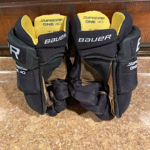 Bauer Hockey Gloves,